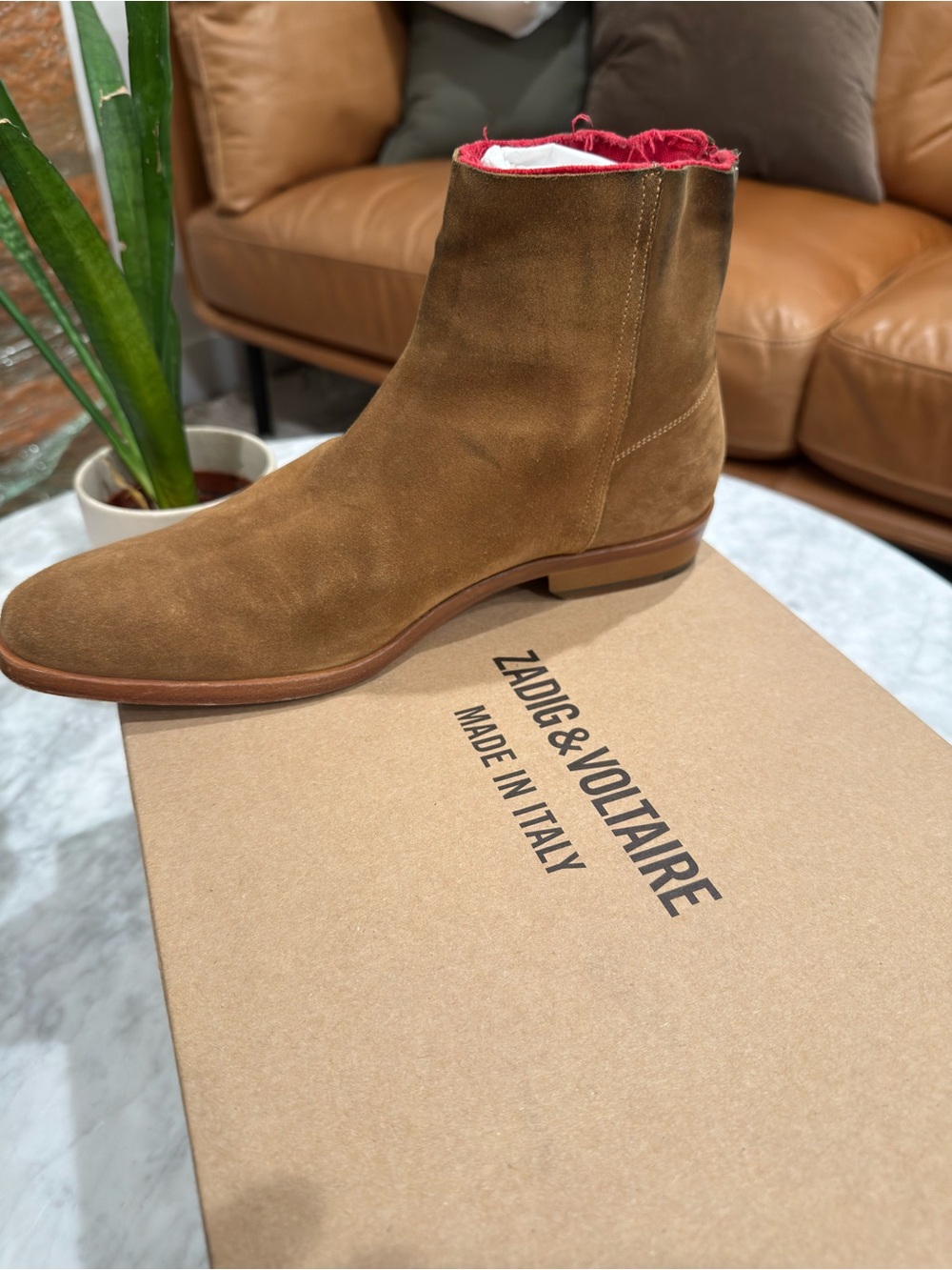 Zadig & Voltaire Men’s Tan Suede ROMARE Boot with Red Liner